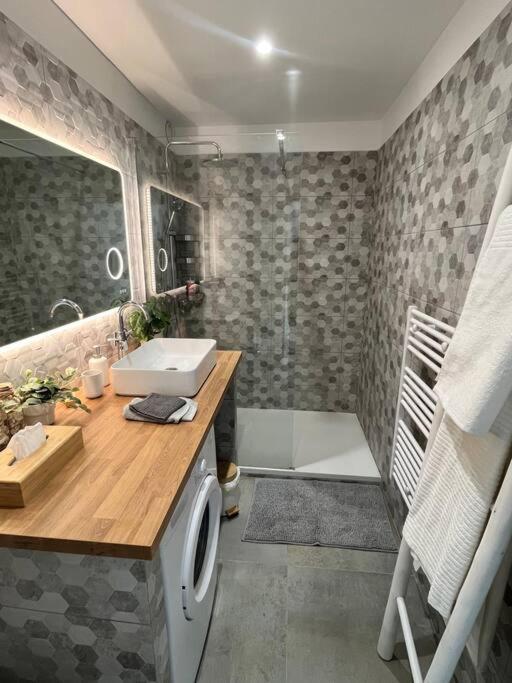 Studio Cosy Avec Terrasse Sur La Plage La Seyne-sur-Mer Extérieur photo